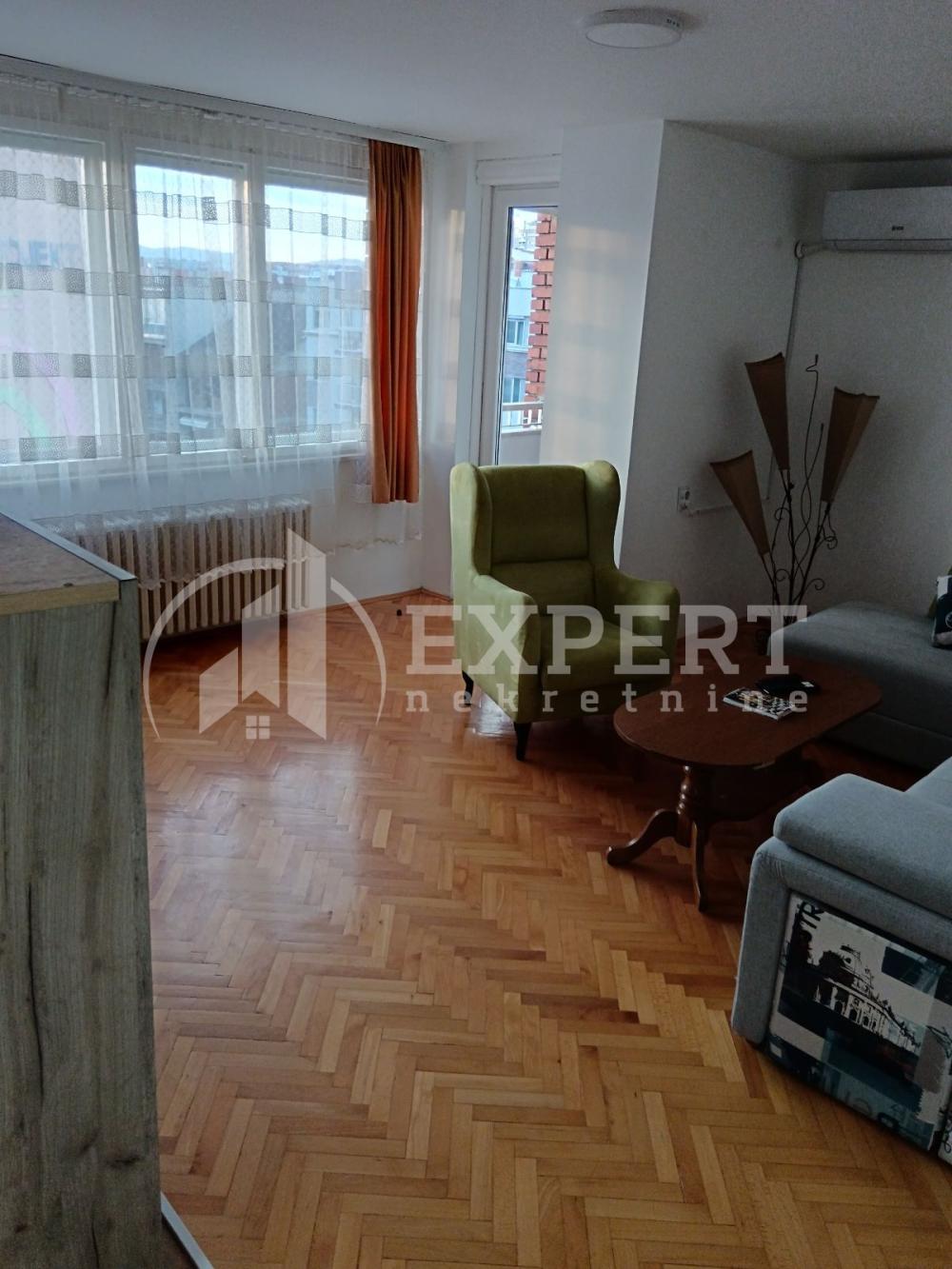 Slika 2 - Bulevar dr Zorana, Dvosoban stan za izdavanje, 54m2, 400€