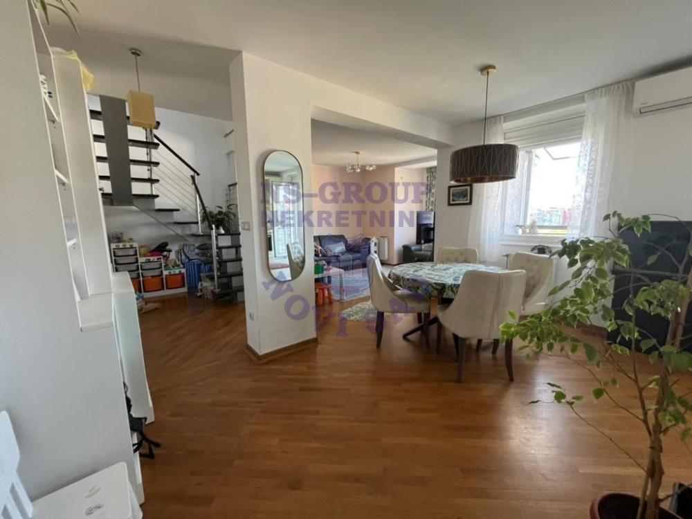 Slika 1 - Četvoroiposoban stan na prodaju, 119m2, 268.000€