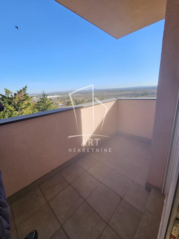 Slika 4 - Kolumbova, Trosoban stan za izdavanje, 52m2, 500€