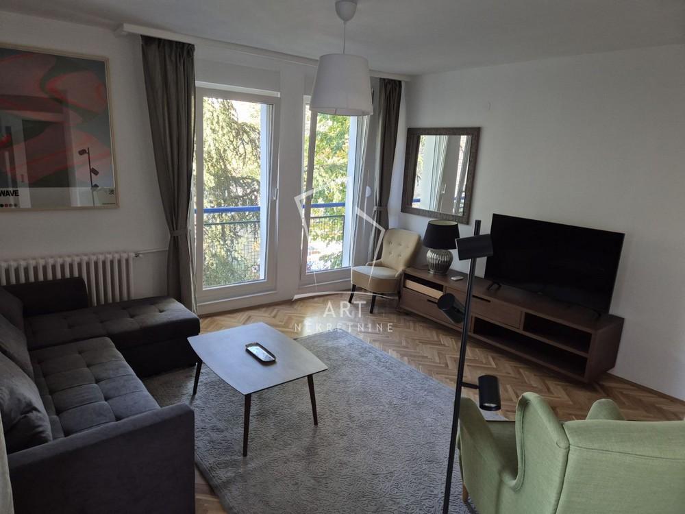 Slika 1 - Molerova, Trosoban stan za izdavanje, 72m2, 1.150€