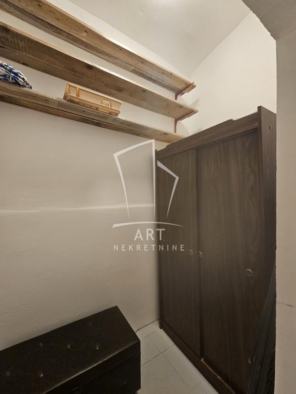 Slika 1 - Visoka, Dvosoban stan za izdavanje, 62m2, 550€