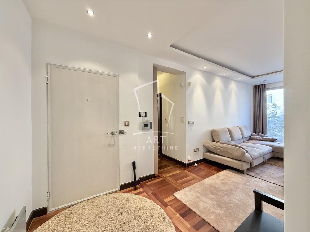 Slika 3 - Skender Begova, Trosoban stan na prodaju, 88m2, 358.400€