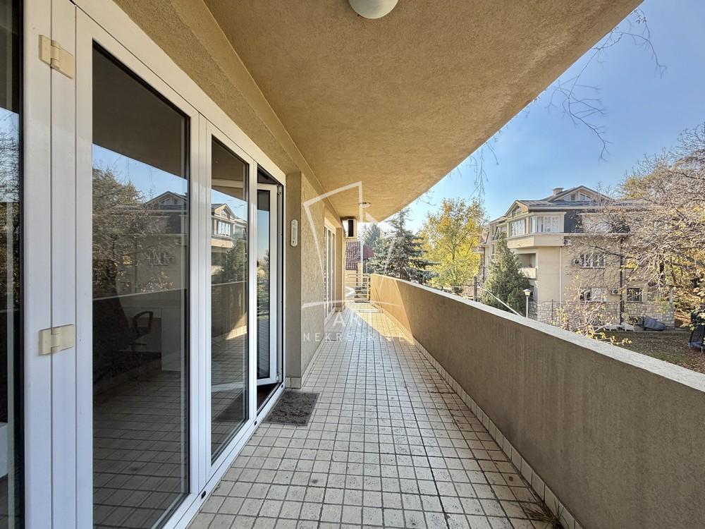 Slika 8 - Đorđa Radojlovića, Četvorosoban stan za izdavanje, 210m2, 1.500€