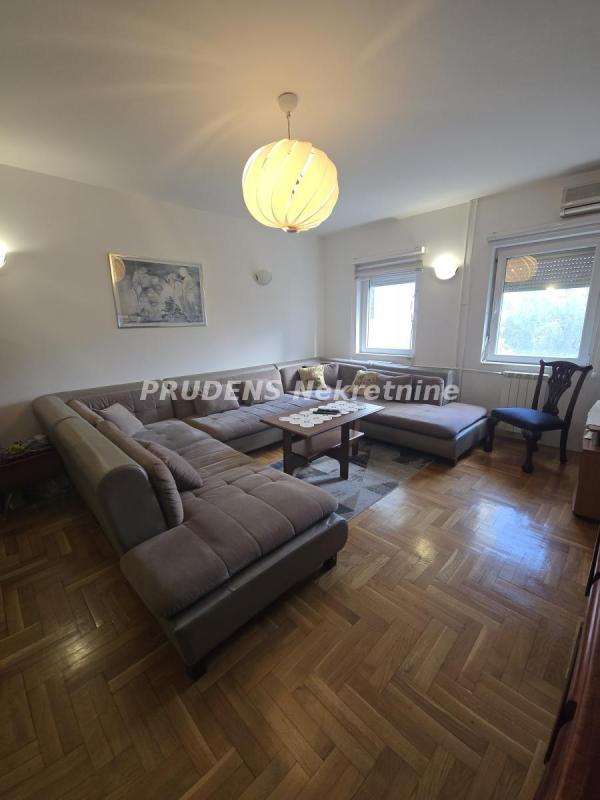 Slika 1 - Nikodima Milaša, Dvosoban stan na prodaju, 65m2, 210.000€