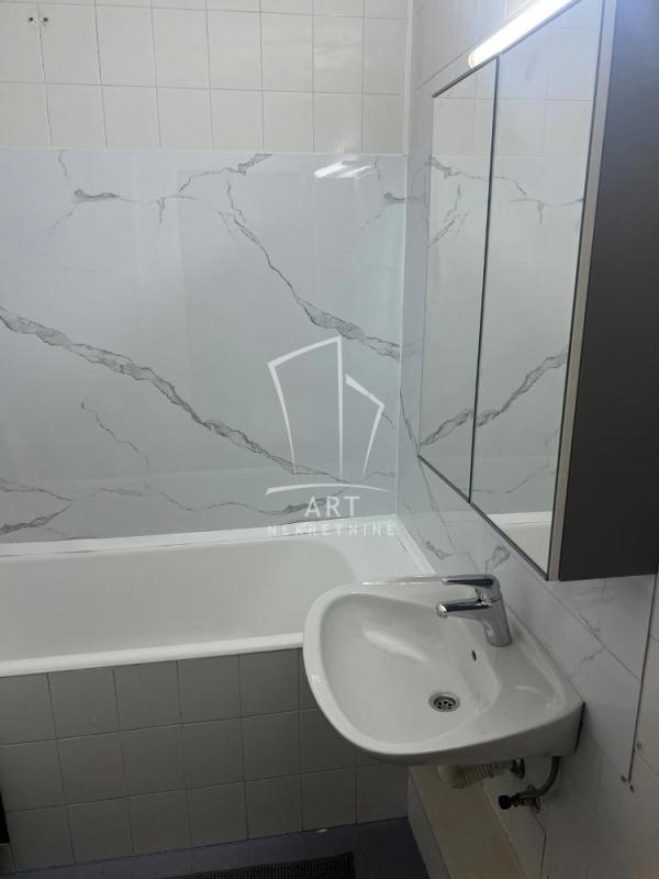 Slika 7 - Petra Lekovića, Trosoban stan za izdavanje, 68m2, 600€