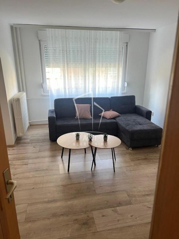 Slika 1 - Petra Lekovića, Trosoban stan za izdavanje, 68m2, 600€