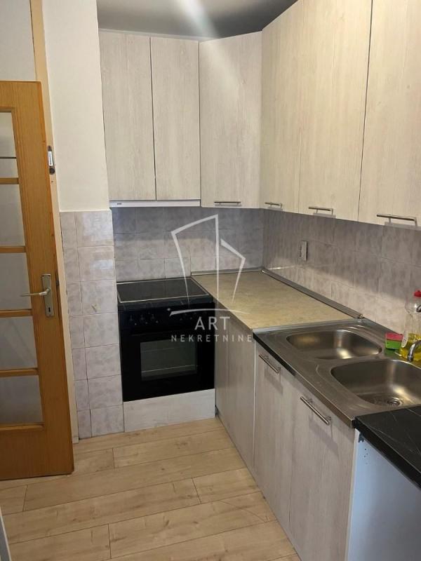 Slika 3 - Petra Lekovića, Trosoban stan za izdavanje, 68m2, 600€