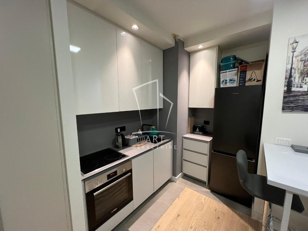 Slika 1 - Bulevar Vudroa Vilsona, Stan za izdavanje, 28m2, 850€