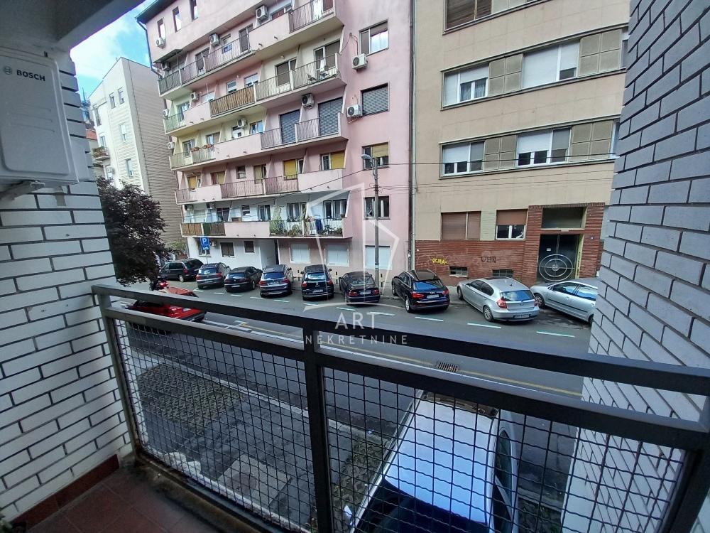 Slika 11 - Internacionalnih brigada, Četvorosoban stan za izdavanje, 100m2, 1.350€