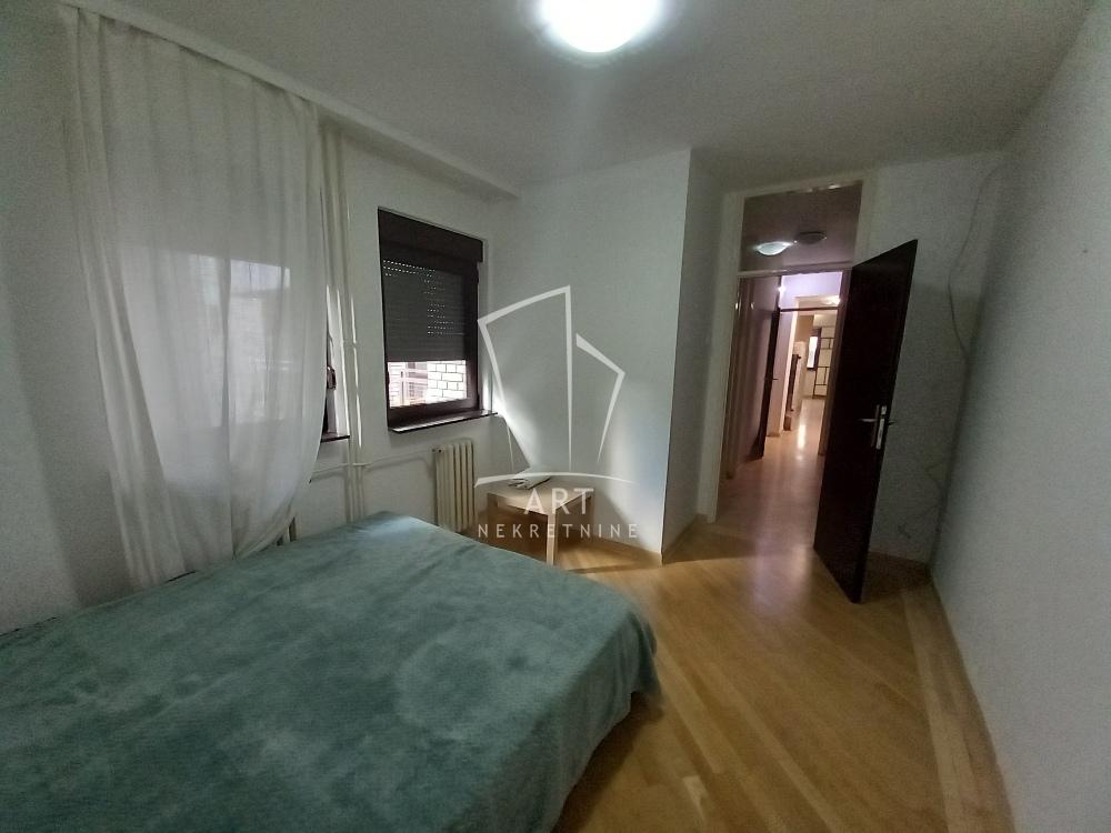 Slika 9 - Internacionalnih brigada, Četvorosoban stan za izdavanje, 100m2, 1.350€