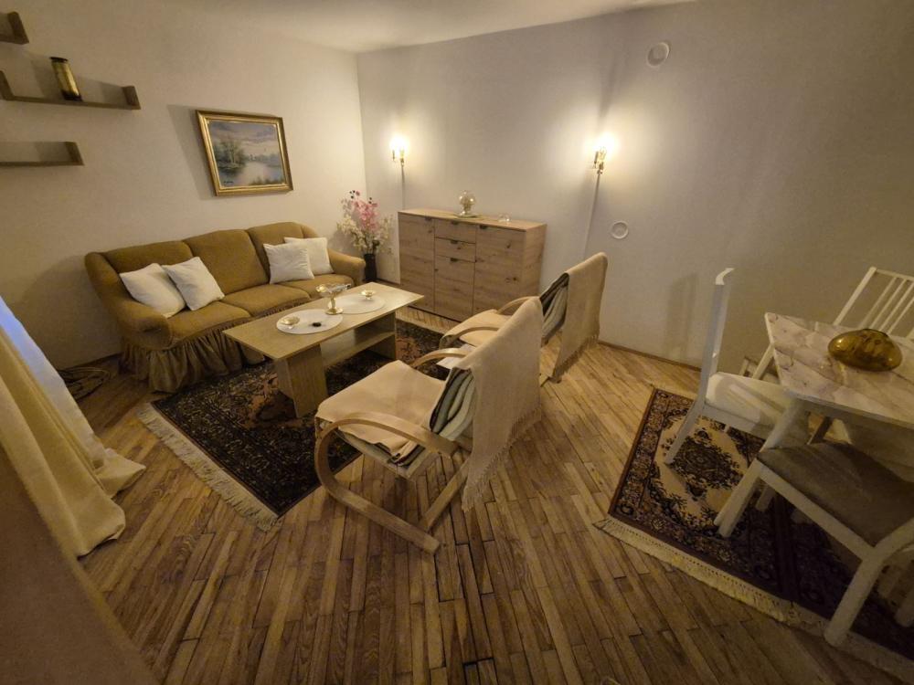 Slika 1 - Mehmeda Sokolovića, Dvoiposoban stan za izdavanje, 55m2, 450€