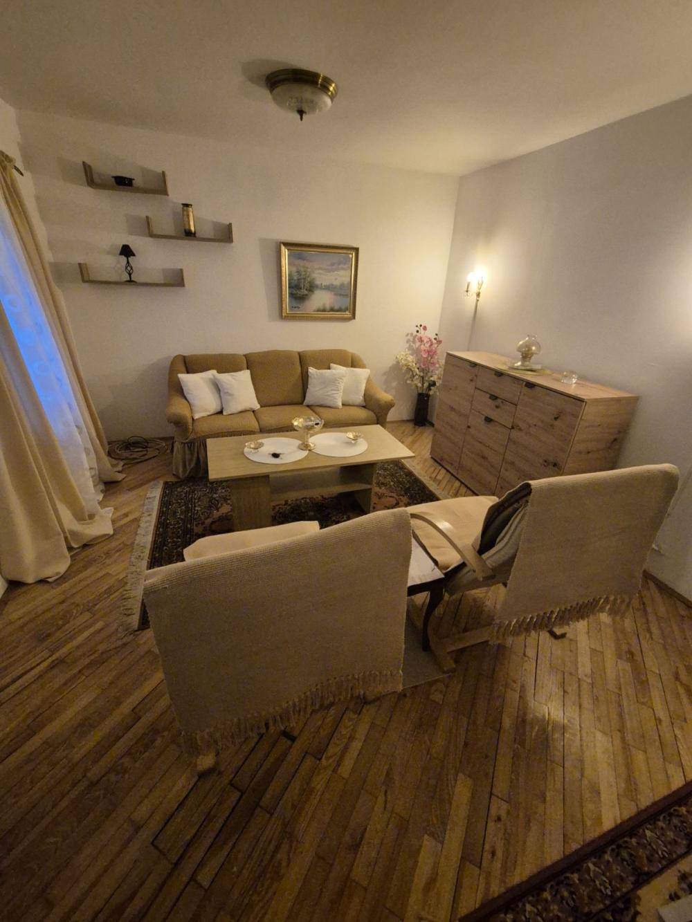 Slika 2 - Mehmeda Sokolovića, Dvoiposoban stan za izdavanje, 55m2, 450€