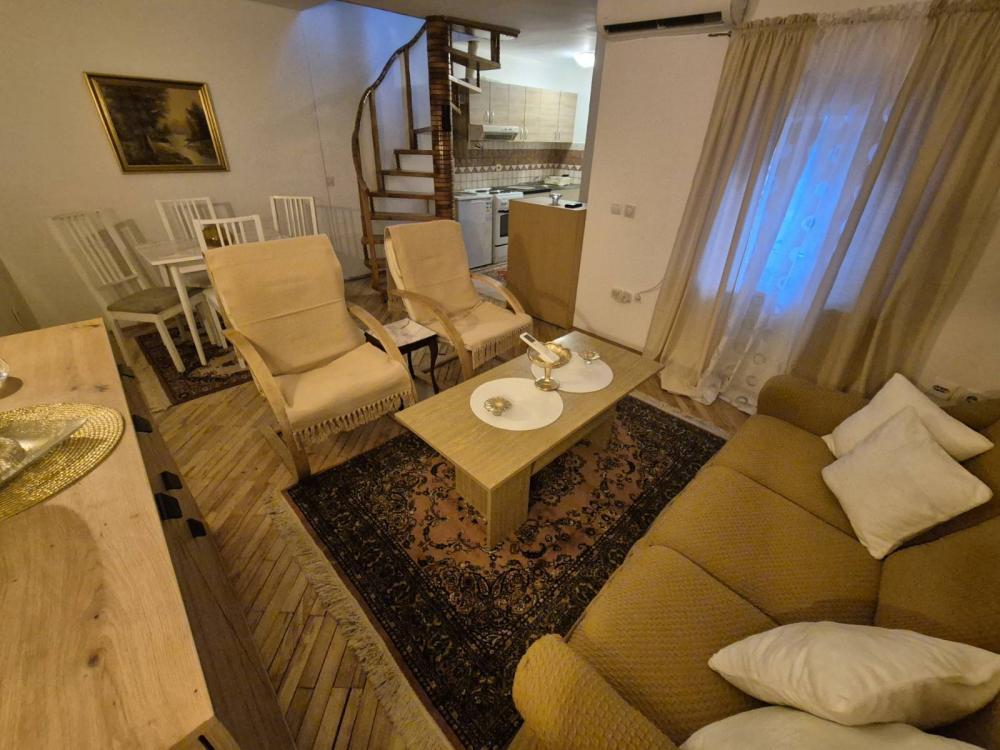 Glavna slika -Mehmeda Sokolovića, Dvoiposoban stan za izdavanje, 55m2, 450€