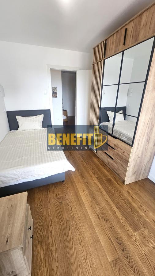 Slika 9 - Četvorosoban stan za izdavanje, 118m2, 2.000€