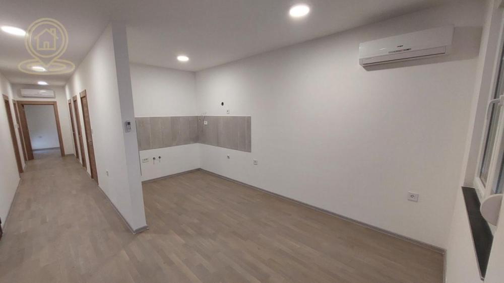 Slika 1 - Četvorosoban stan na prodaju, 78m2, 165.000€