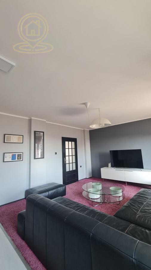 Glavna slika -Četvorosoban stan za izdavanje, 130m2, 700€