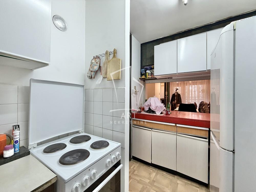 Slika 4 - Bulevar oslobođenja, Četvorosoban stan na prodaju, 85m2, 235.000€