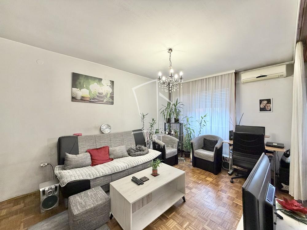 Slika 1 - Bulevar oslobođenja, Četvorosoban stan na prodaju, 85m2, 235.000€