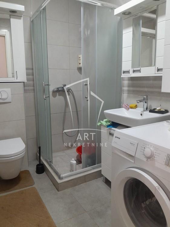 Slika 9 - Bulevar oslobođenja, Dvoiposoban stan za izdavanje, 56m2, 500€