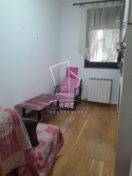 Slika 5 - Bulevar oslobođenja, Dvoiposoban stan za izdavanje, 56m2, 500€