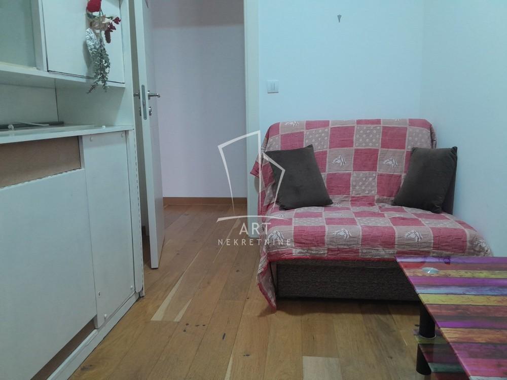 Slika 6 - Bulevar oslobođenja, Dvoiposoban stan za izdavanje, 56m2, 500€