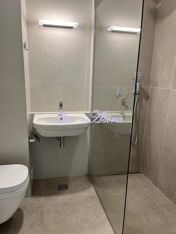 Slika 8 - Tadije Sondermajera,  Lokal za izdavanje, 53m2, 700€