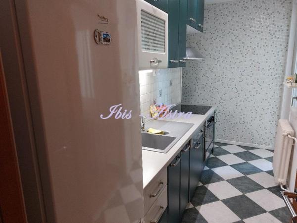 Slika 9 - Mike Alasa, Trosoban stan za izdavanje, 80m2, 1.200€