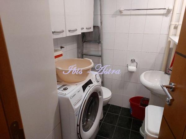 Slika 11 - Mike Alasa, Trosoban stan za izdavanje, 80m2, 1.200€