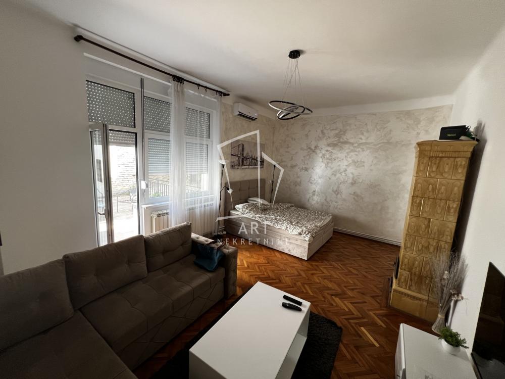 Slika 1 - Đure Jakšića, Jednoiposoban stan na prodaju, 53m2, 290.000€