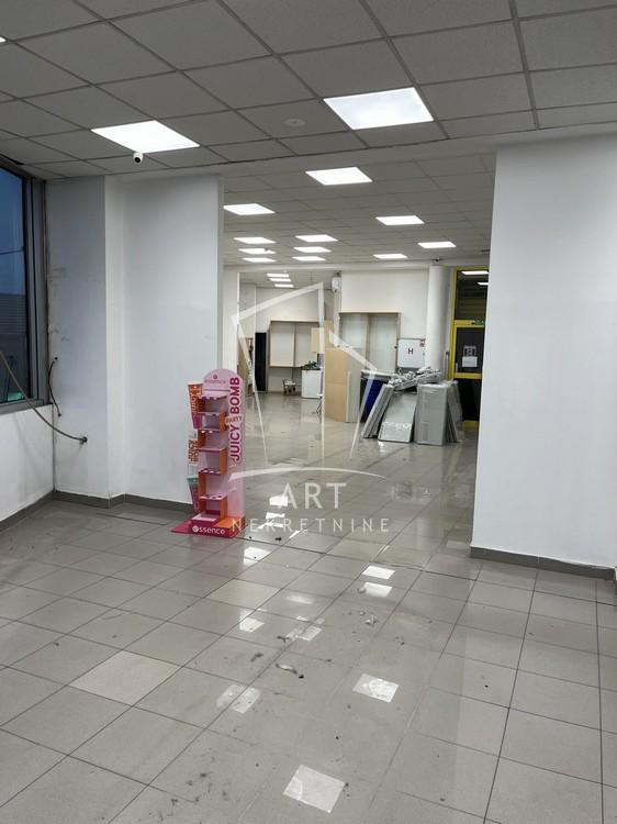 Slika 8 - Bulevar Kralja Aleksandra,  Lokal za izdavanje, 135m2, 3.000€