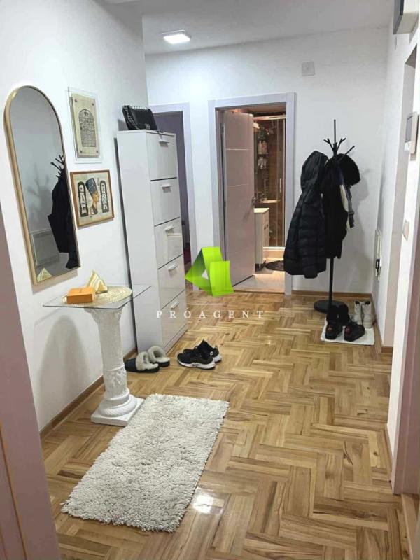 Slika 10 - Dvoiposoban stan za izdavanje, 75m2, 450€