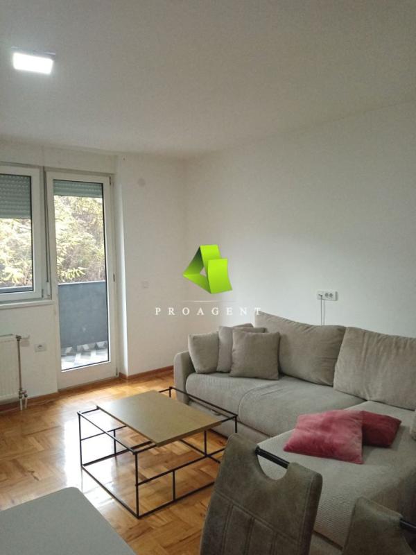 Slika 2 - Dvoiposoban stan za izdavanje, 75m2, 450€