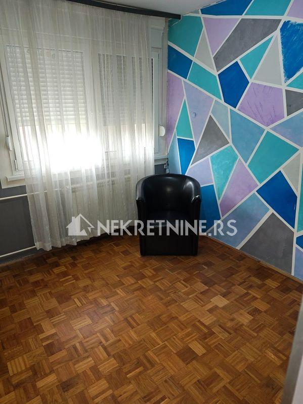 Slika 8 - Bulevar oslobođenja, Četvorosoban stan za izdavanje, 95m2, 600€