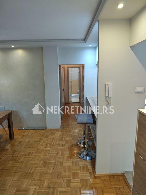 Slika 3 - Bulevar oslobođenja, Četvorosoban stan za izdavanje, 95m2, 600€