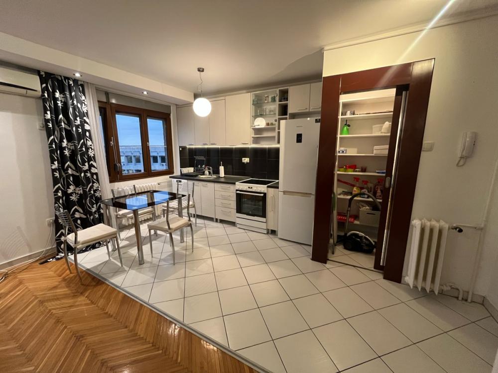 Slika 2 - Marsala Birjuzova, Trosoban stan za izdavanje, 70m2, 1.000€