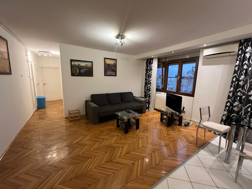 Slika 4 - Marsala Birjuzova, Trosoban stan za izdavanje, 70m2, 1.000€