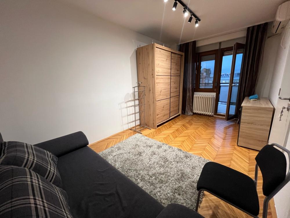 Slika 11 - Marsala Birjuzova, Trosoban stan za izdavanje, 70m2, 1.000€