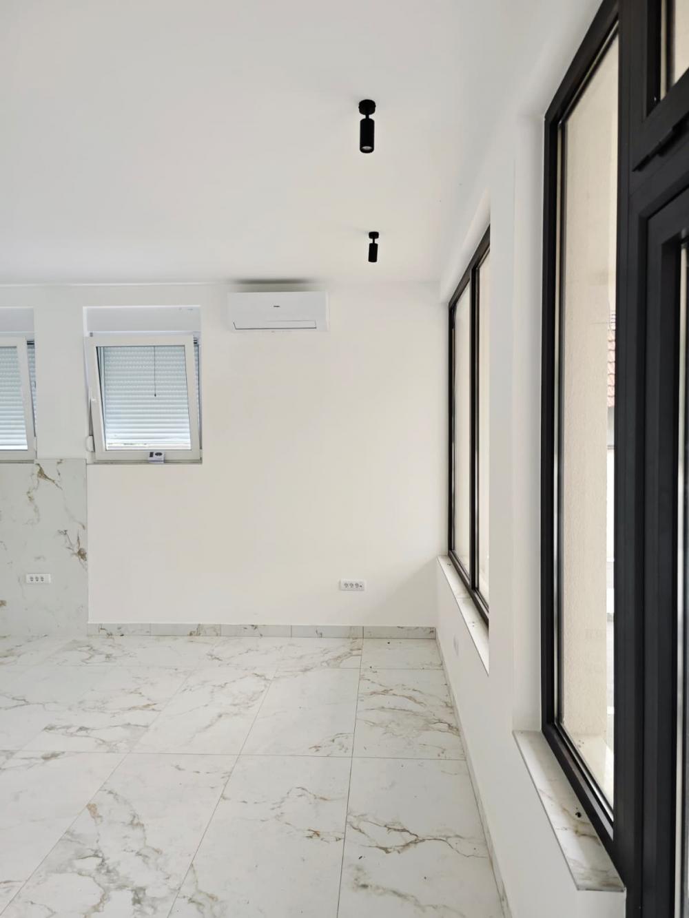 Slika 3 - Kralja Radoslava,  Lokal za izdavanje, 35m2, 400€