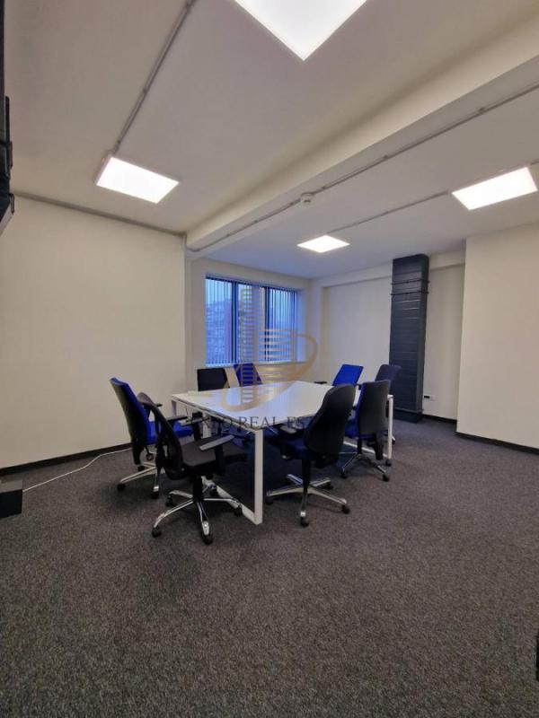 Slika 4 -  Lokal za izdavanje, 256m2, 3.000€