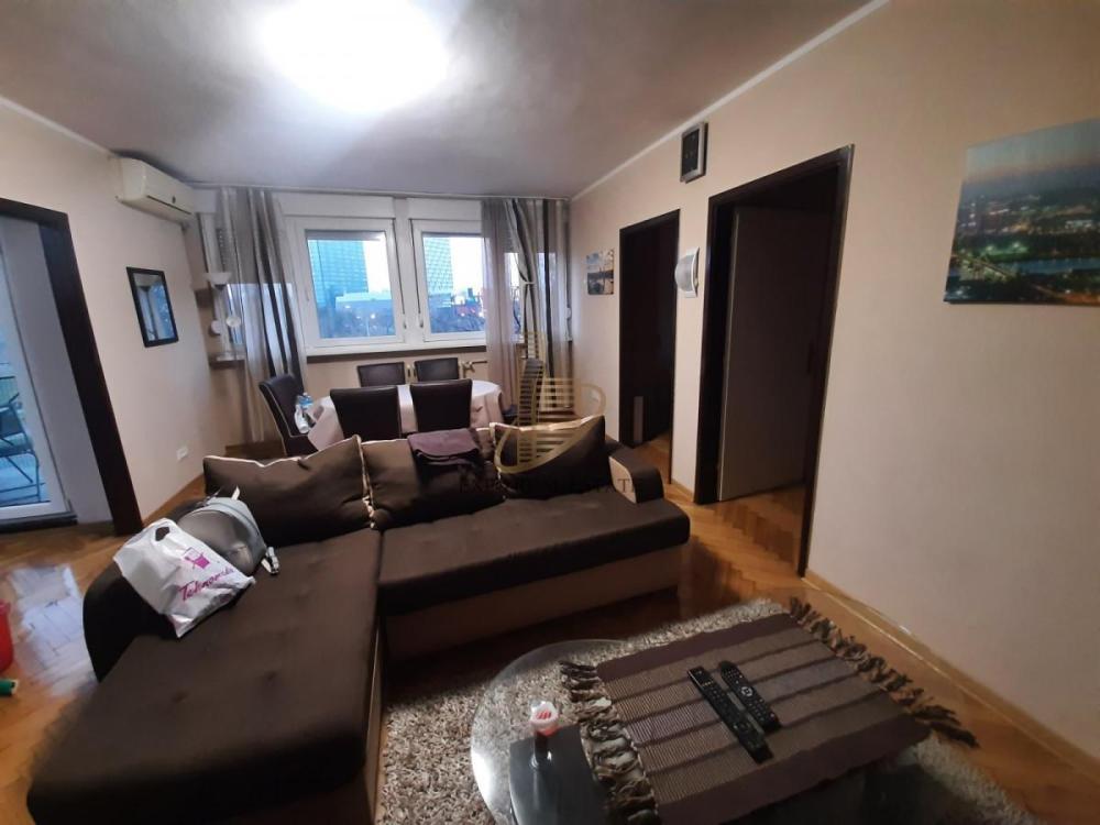 Glavna slika -Trosoban stan za izdavanje, 68m2, 800€