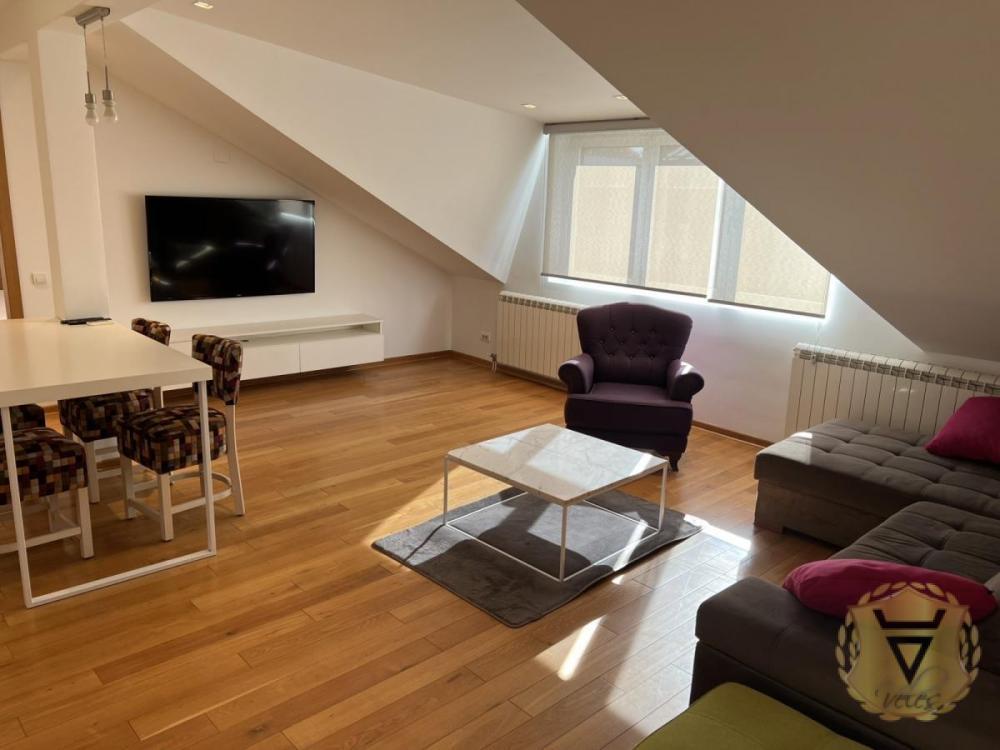 Glavna slika -Troiposoban stan za izdavanje, 84m2, 850€