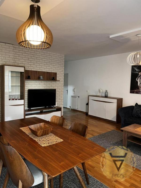 Slika 2 - Trosoban stan za izdavanje, 73m2, 900€