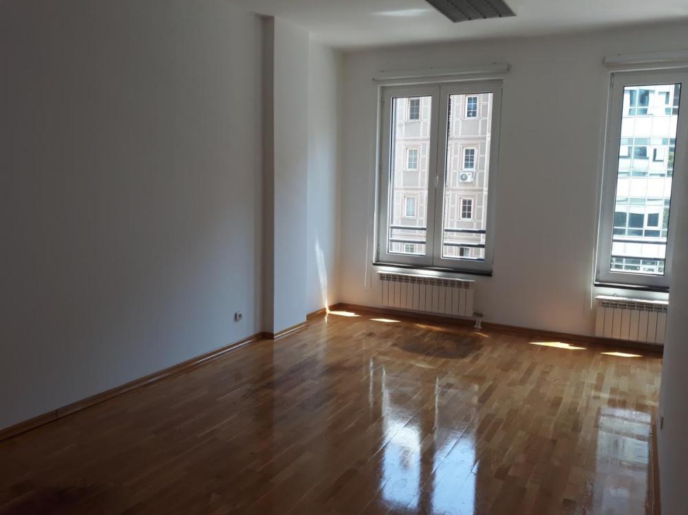 Slika 4 - Dvosoban stan za izdavanje, 54m2, 450€