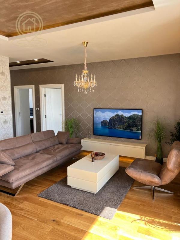 Slika 9 - Četvorosoban stan za izdavanje, 123m2, 1.350€