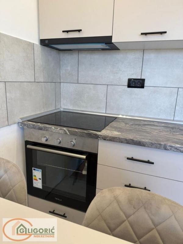 Slika 5 - Zlatiborska, Dvoiposoban stan na prodaju, 52m2, 159.000€