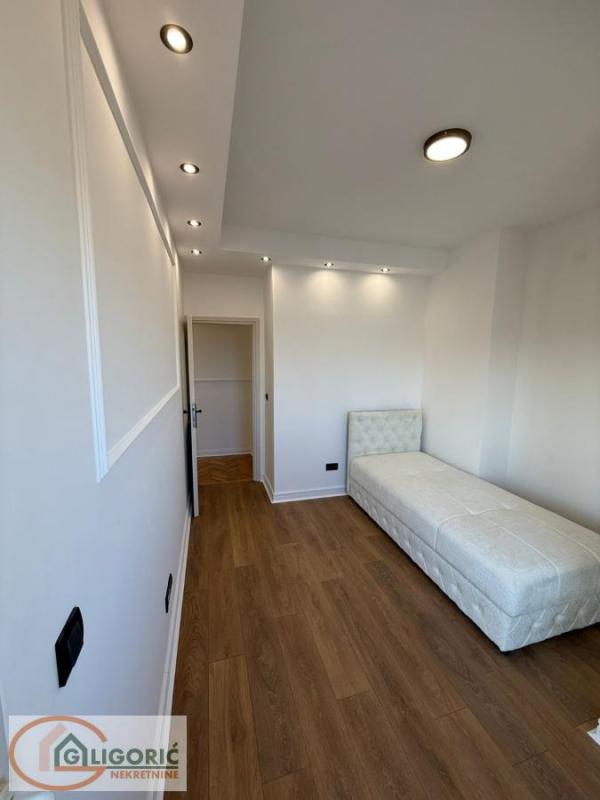 Slika 8 - Zlatiborska, Dvoiposoban stan na prodaju, 52m2, 159.000€