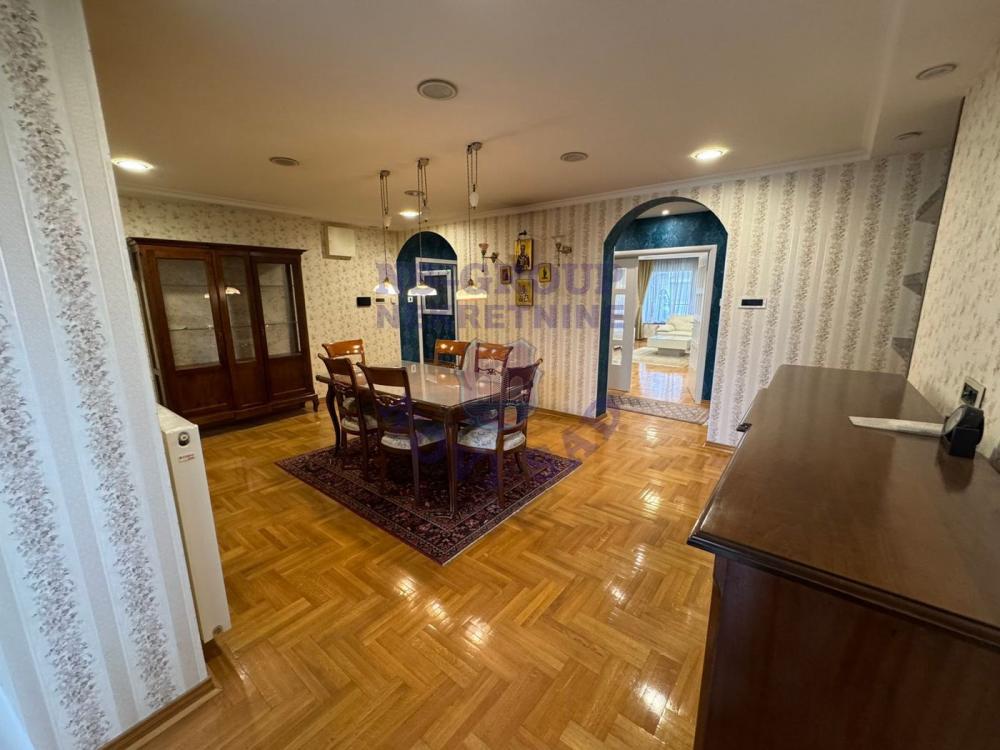 Slika 4 - Petosoban stan na prodaju, 155m2, 412.000€