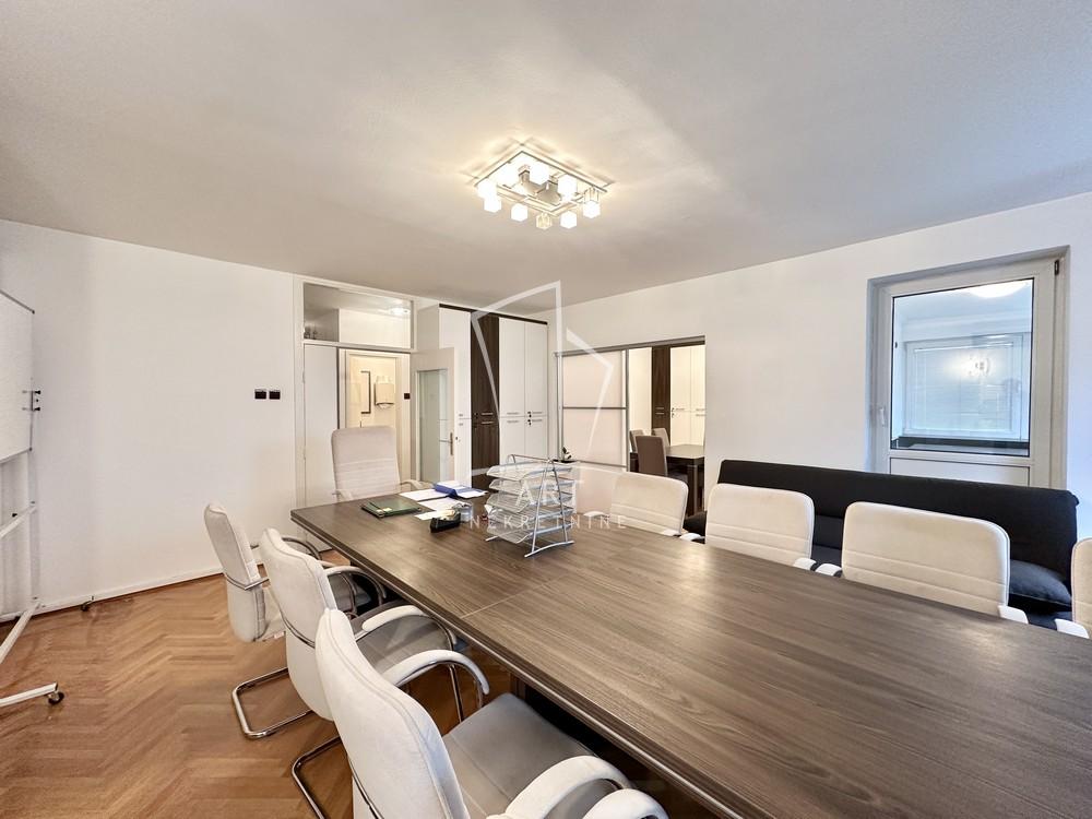 Slika 2 - Bulevar Mihajla Pupina,  Lokal za izdavanje, 117m2, 1.650€