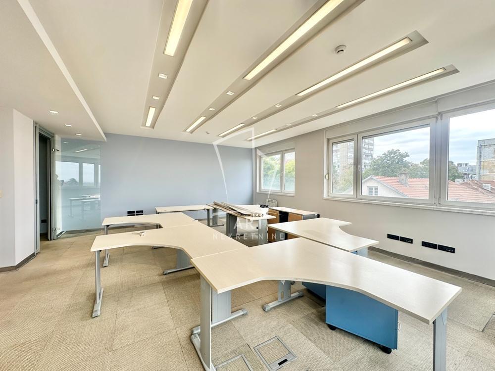 Glavna slika -Požeška,  Lokal za izdavanje, 277m2, 3.324€