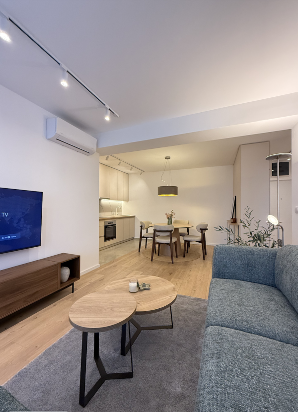 Glavna slika -U blizini centra, Crvenog Pevca i Čaira, Jednoiposoban stan za izdavanje, 52m2, 550€